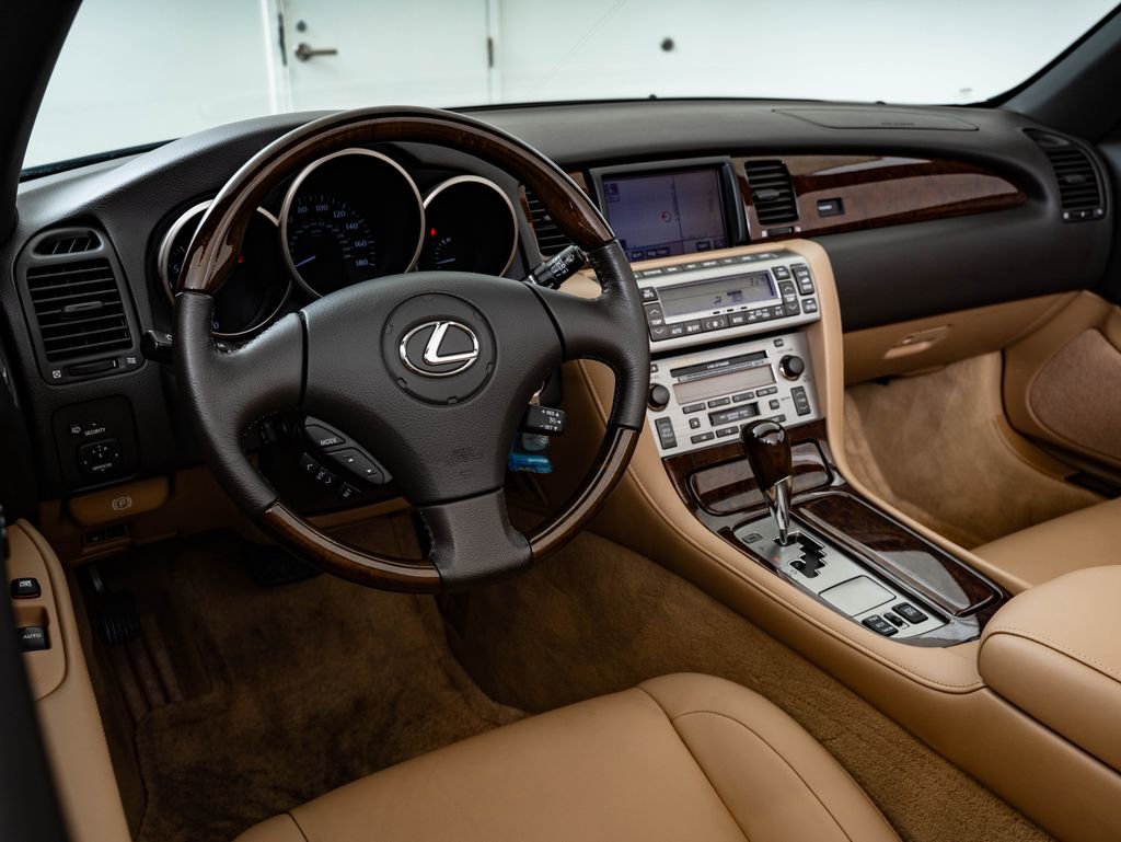 Used 2006 Lexus SC 430 Convertible RWD image 5