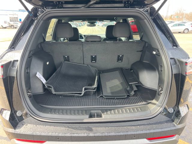 New 2026 Chevrolet Equinox LT w/ LPO, Floor Liner Package image 24
