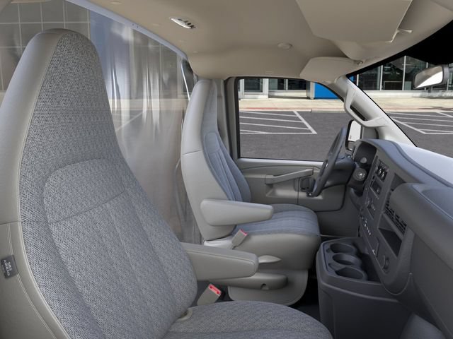 New 2025 Chevrolet Express 4500 w/ Power Convenience Package RWD image 18