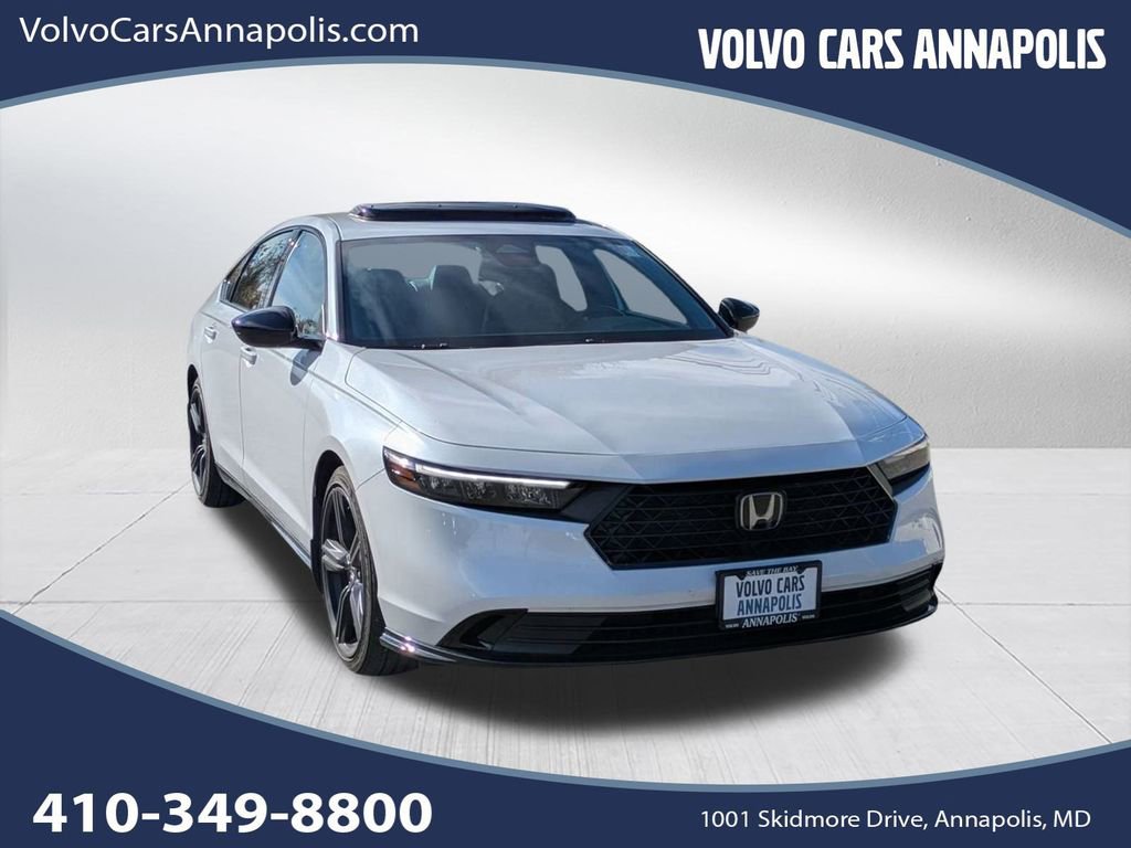Used 2023 Honda Accord Sport image 1