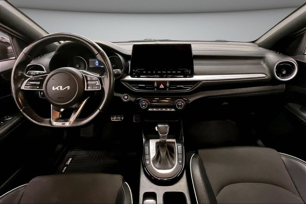Used 2022 Kia Forte GT-Line w/ GT-Line Technology Package FWD image 7