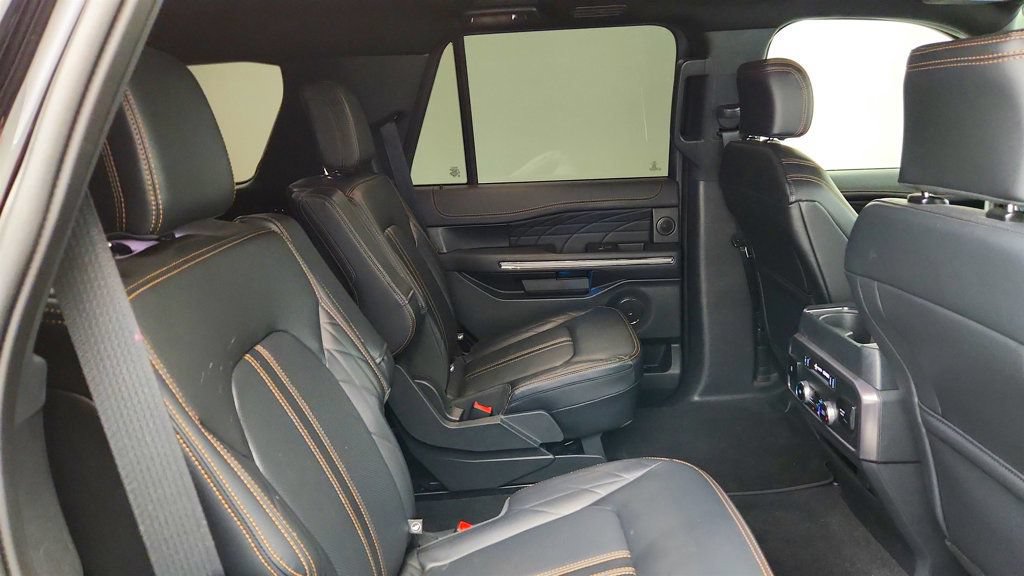 Used 2024 Ford Expedition Platinum AWD/4WD image 23