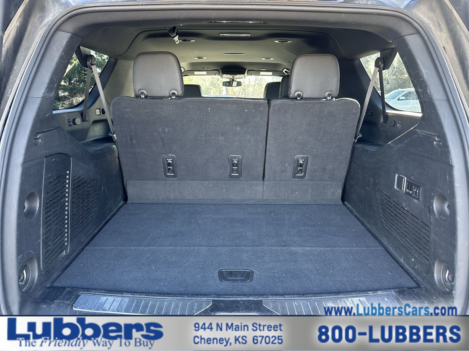 Used 2022 Chevrolet Suburban Premier image 22