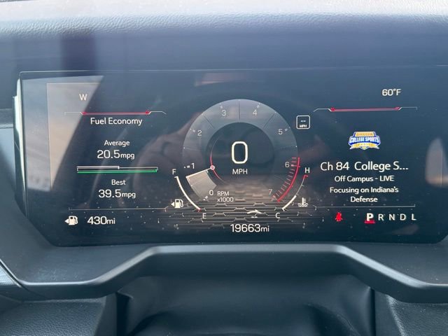 Used 2025 GMC Acadia Elevation image 13