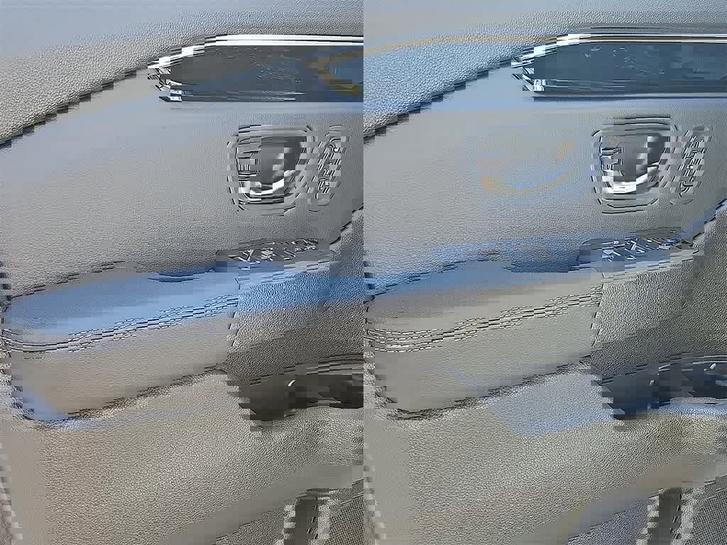 New 2025 Honda Pilot EX-L image 11