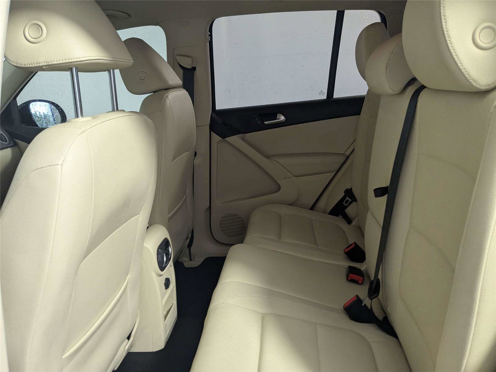 Used 2017 Volkswagen Tiguan S image 29