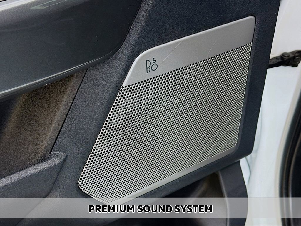 Used 2023 Ford F150 XLT w/ Equipment Group 302A High image 4