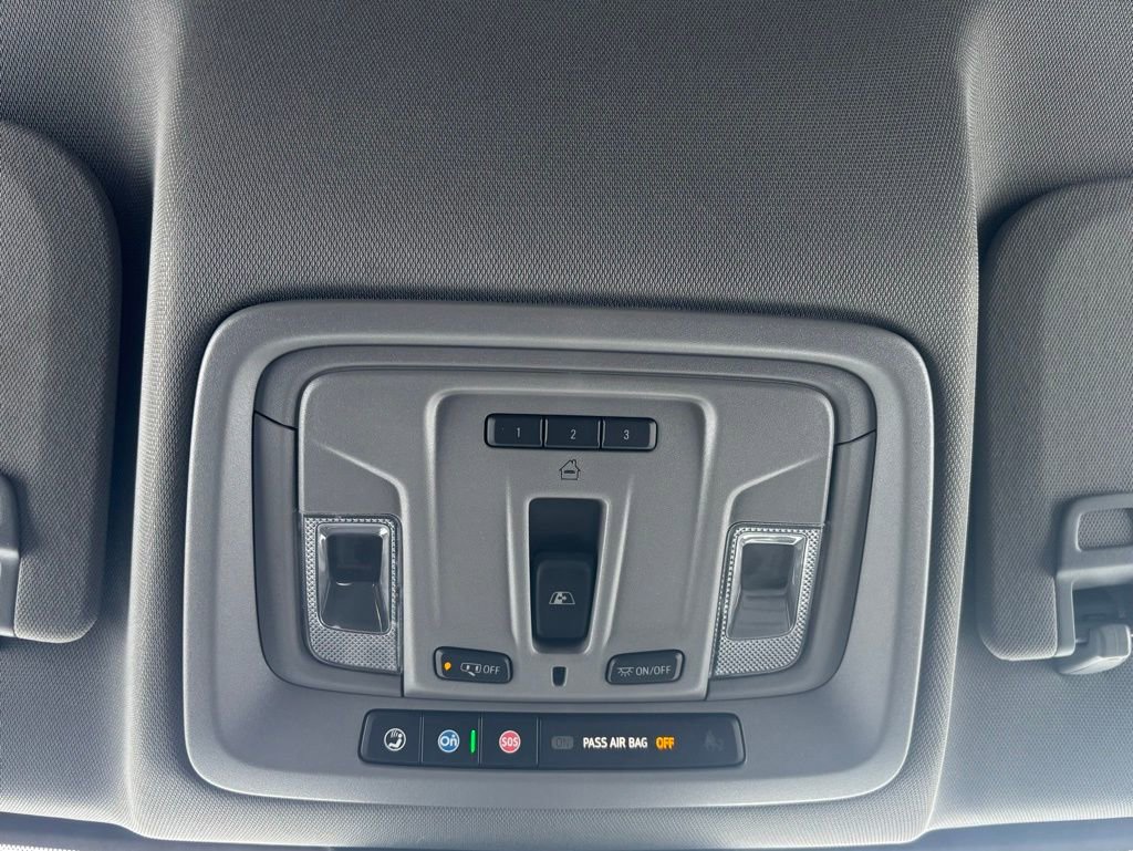 Used 2024 GMC Sierra 2500 SLT w/ SLT Premium Package image 23