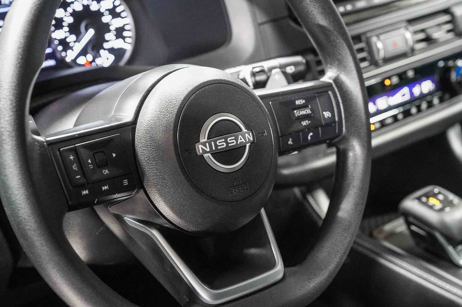 Used 2024 Nissan Pathfinder S FWD image 20
