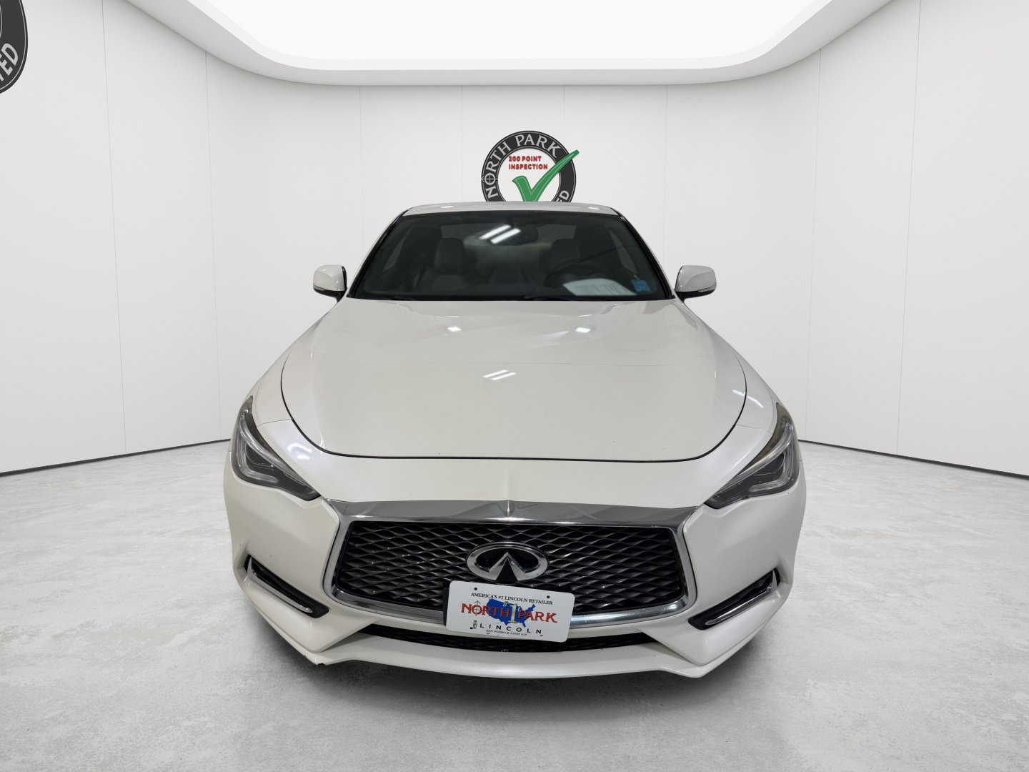 Used 2017 INFINITI Q60 2.0t AWD/4WD image 8