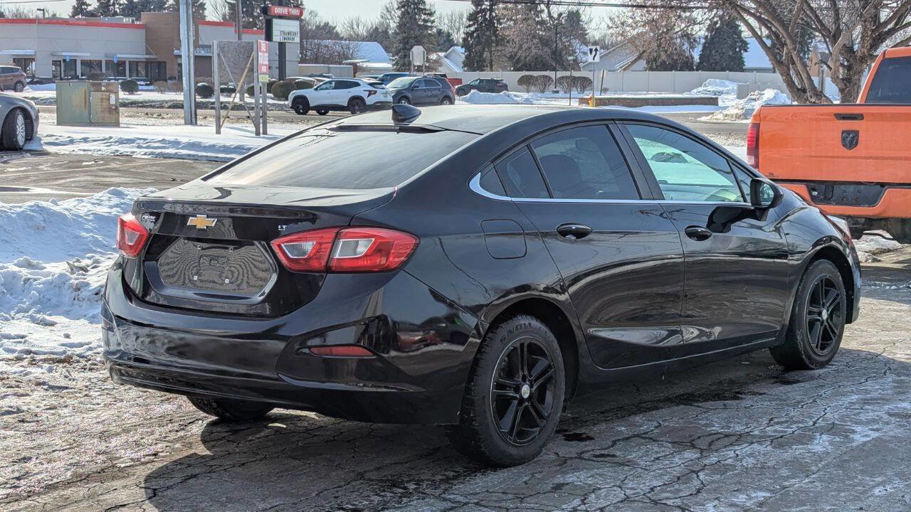 Used 2018 Chevrolet Cruze LT image 5