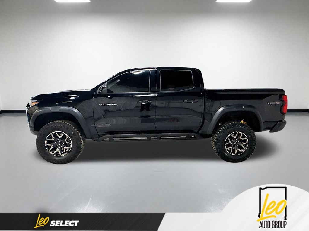 Used 2025 Chevrolet Colorado ZR2 w/ Technology Package AWD/4WD image 11