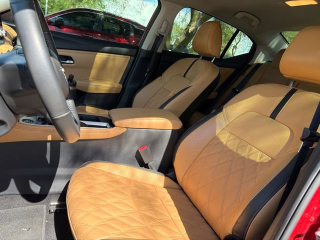 Used 2025 Nissan Sentra SV w/ SV Premium Package FWD image 11
