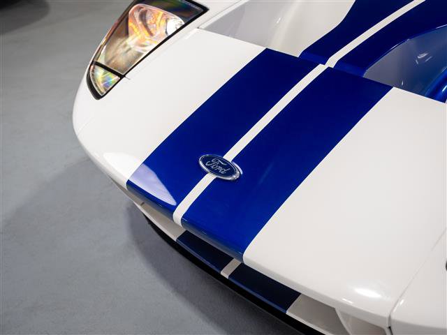 Used 2005 Ford GT image 7