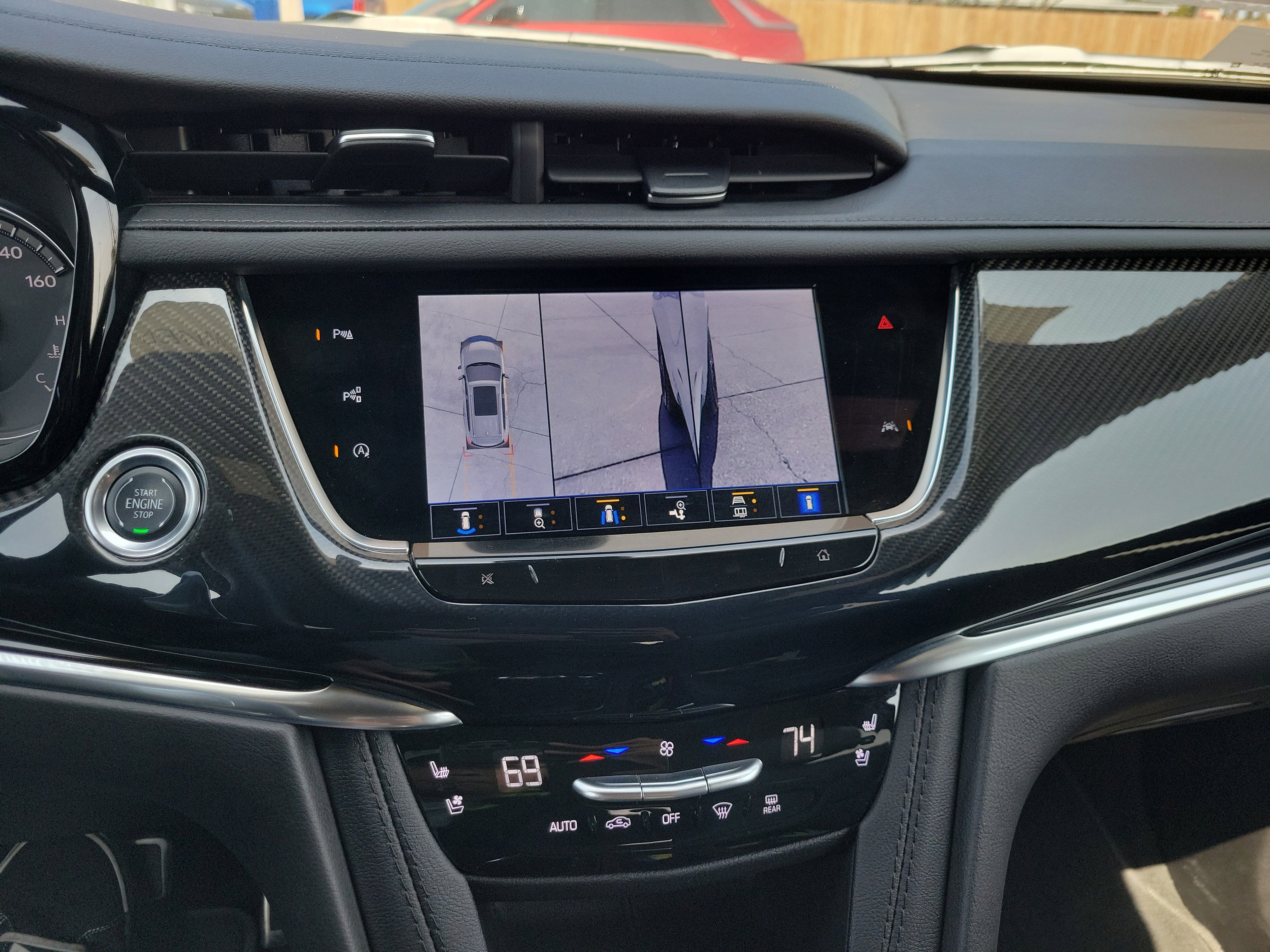 Certified 2024 Cadillac XT6 Sport w/ LPO, Onyx Lite Package image 23