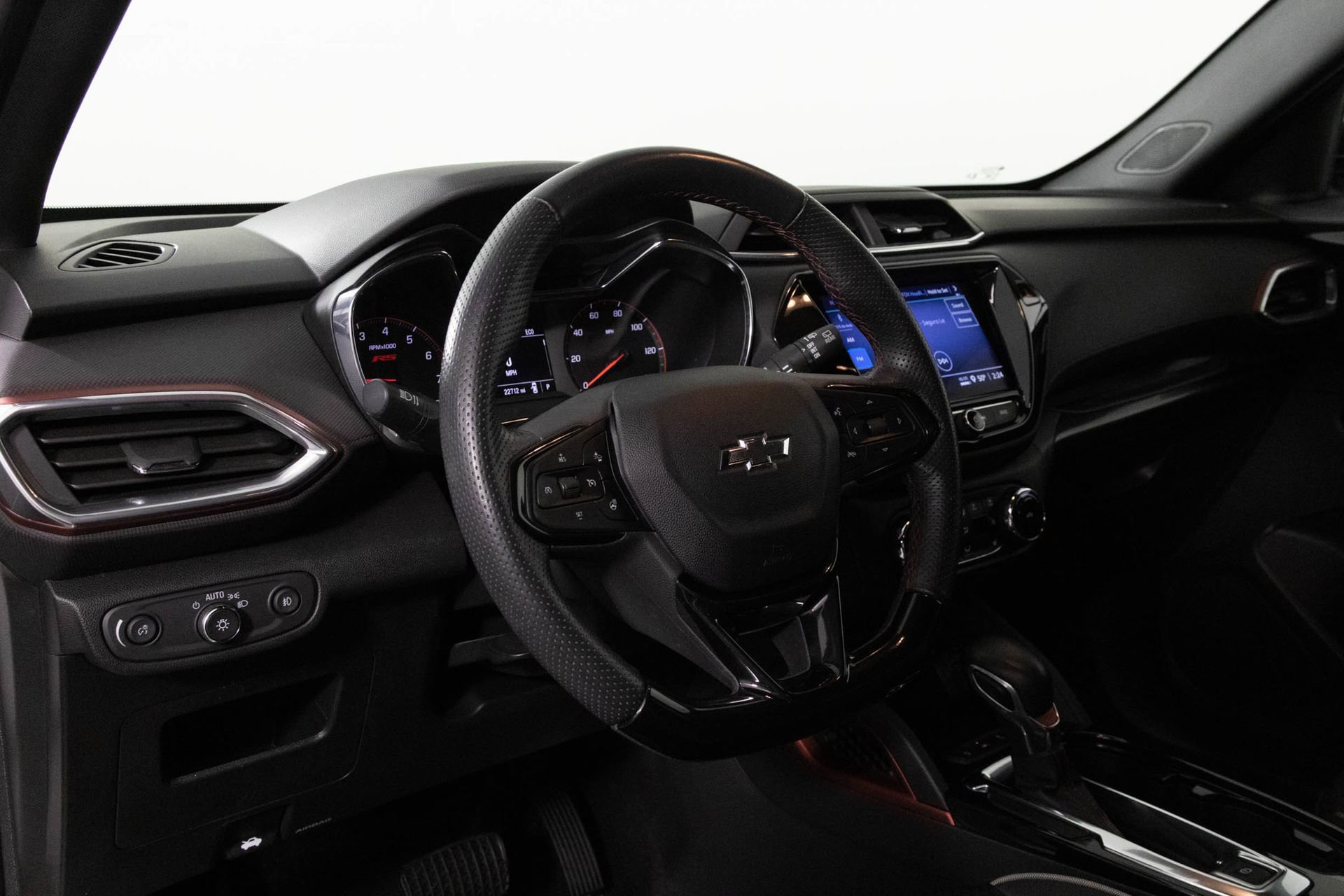 Used 2023 Chevrolet TrailBlazer RS w/ Convenience Package image 5