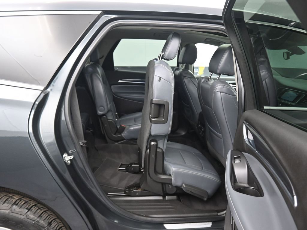 Used 2018 Buick Enclave Essence AWD/4WD image 45