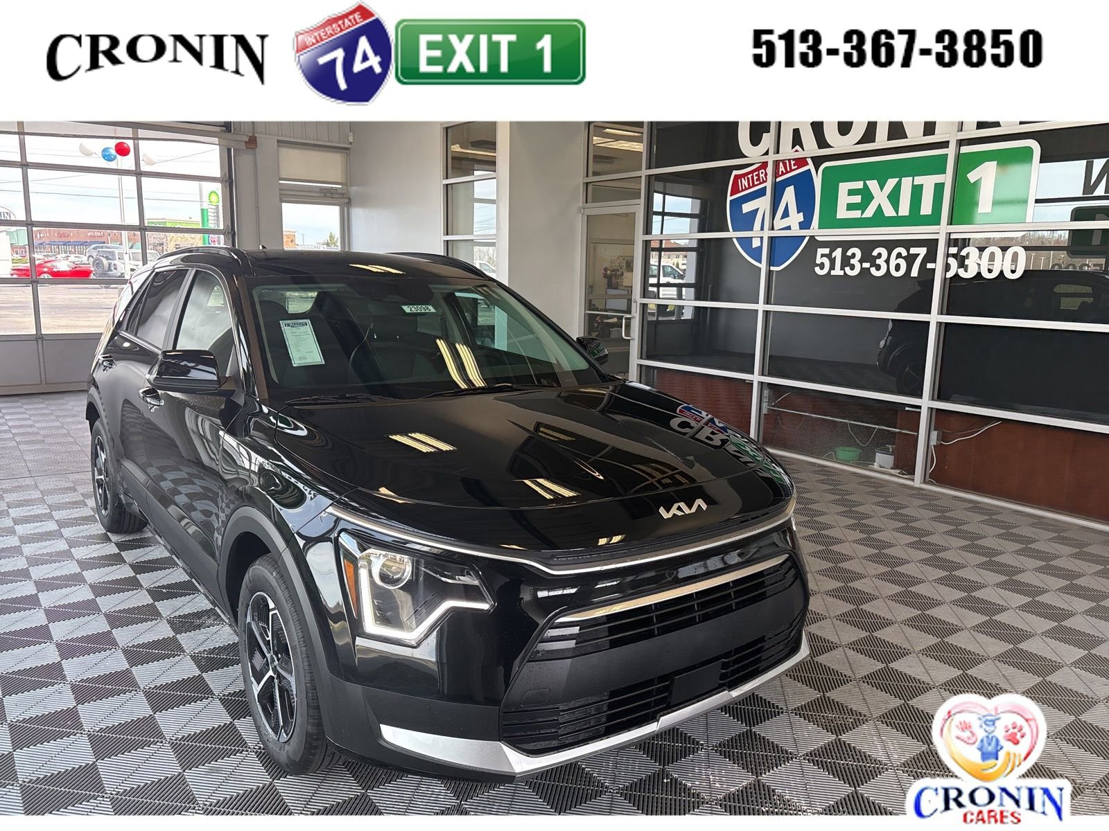 New 2025 Kia Niro EX image 1