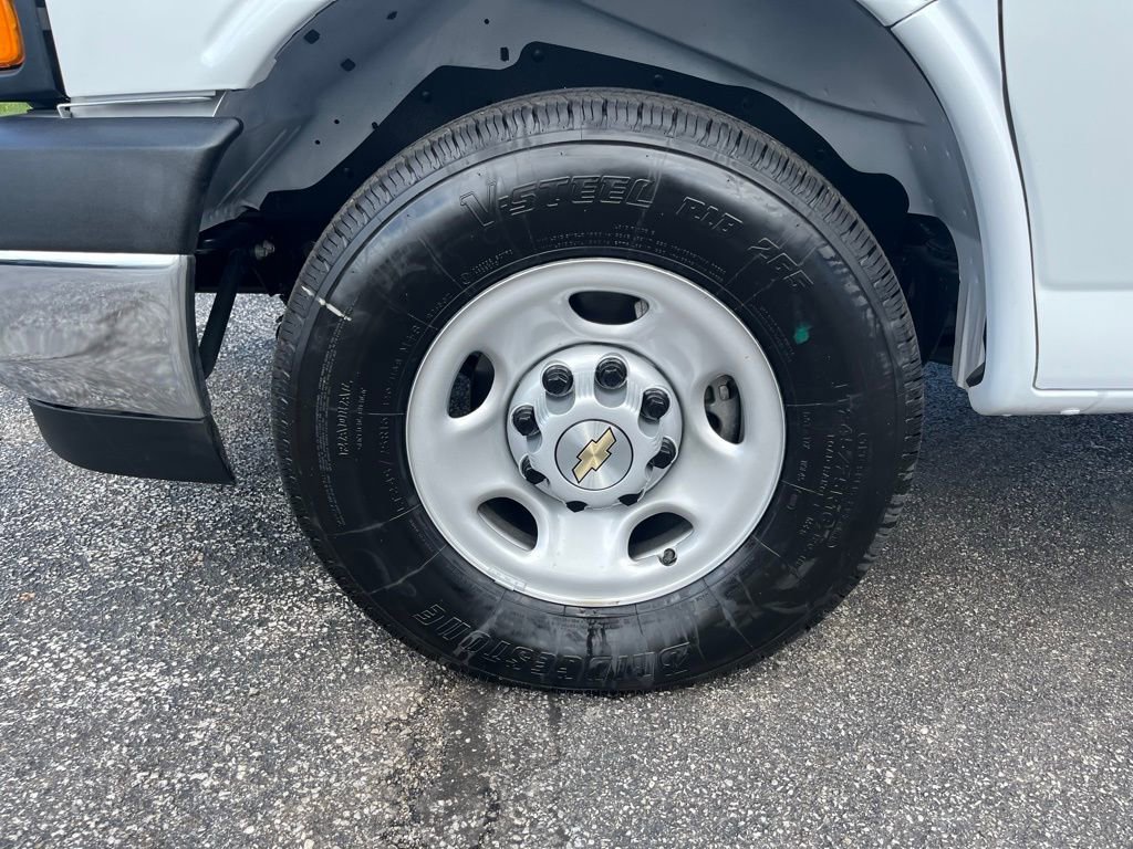 New 2025 Chevrolet Express 3500 w/ Power Convenience Package image 26