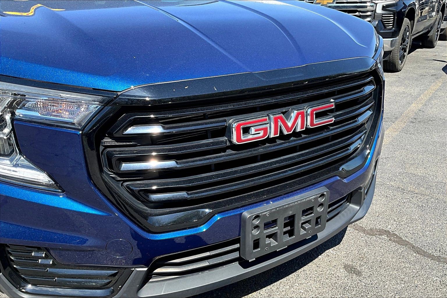 Used 2022 GMC Terrain SLE w/ Driver Convenience Package FWD image 24