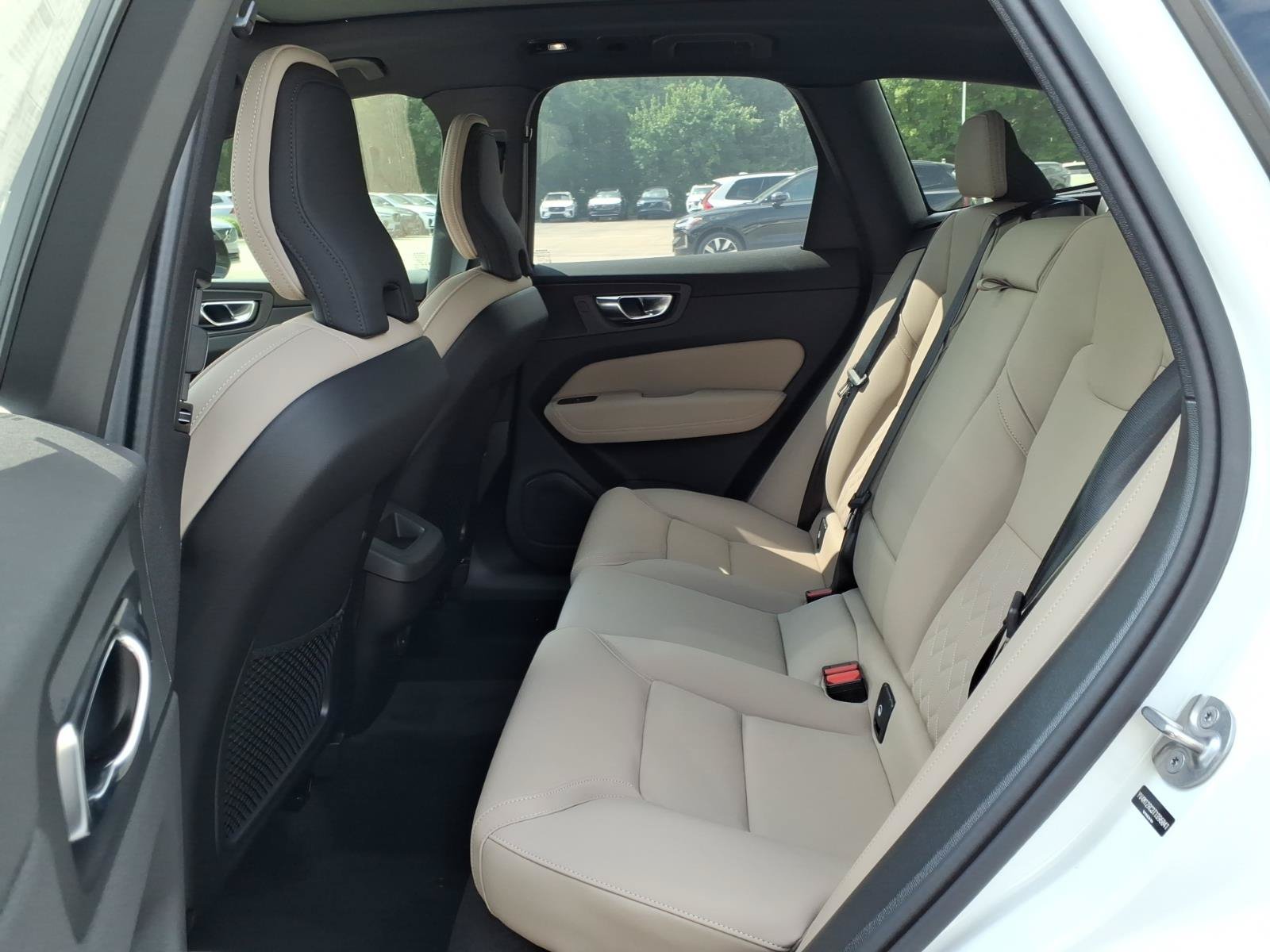 New 2026 Volvo XC60 T8 Plus w/ Protection Package Premier AWD/4WD image 19
