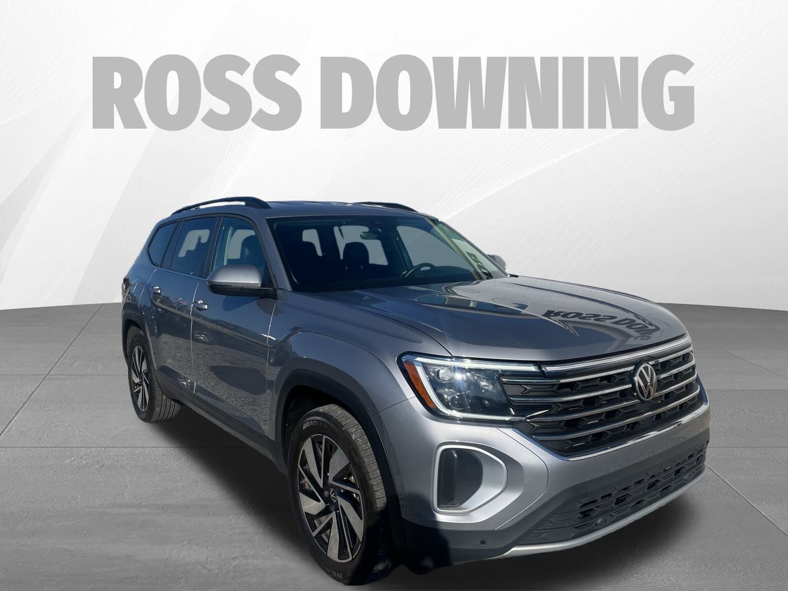 Used 2025 Volkswagen Atlas SE image 3