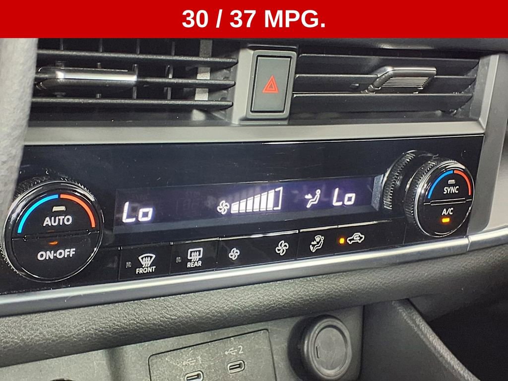 Used 2024 Nissan Rogue SV image 19