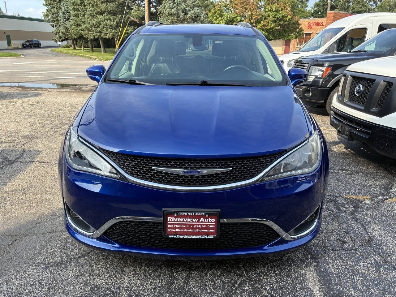 Used 2019 Chrysler Pacifica Touring-L FWD image 16