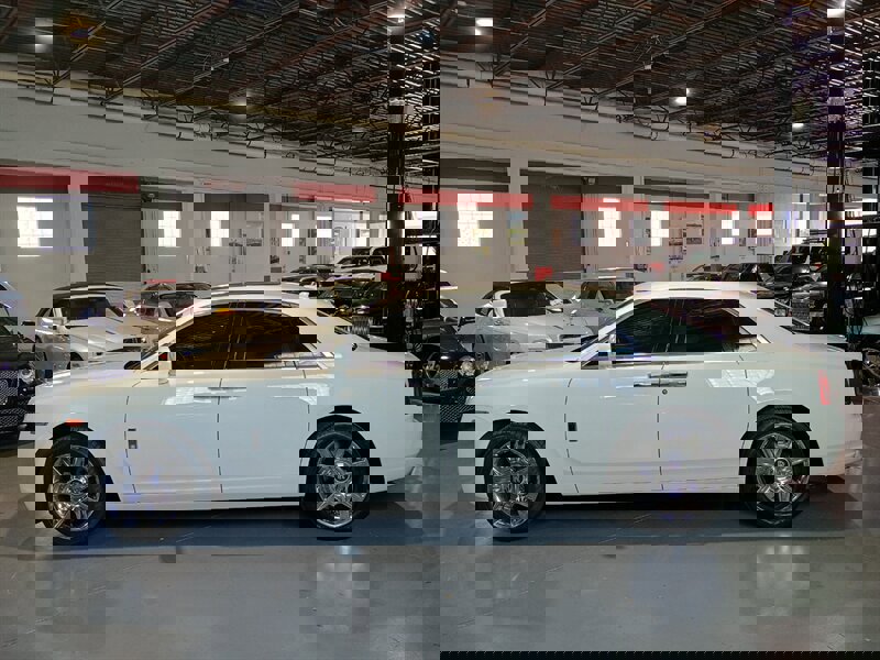 Used 2011 Rolls-Royce Ghost image 2