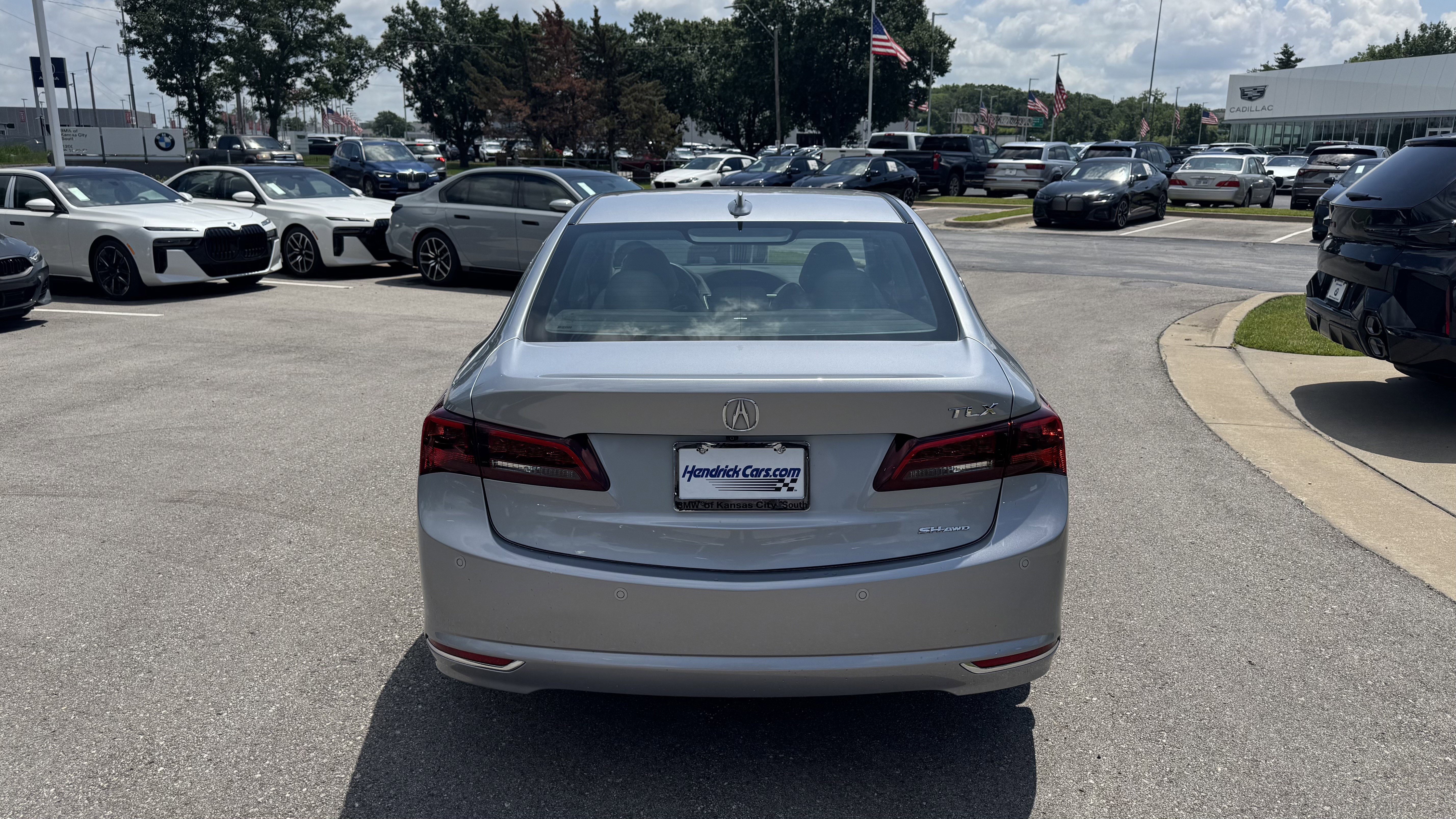Used 2017 Acura TLX V6 SH-AWD w/ Advance Package image 9