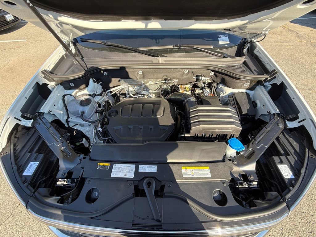 New 2026 Volkswagen Atlas Cross Sport SE image 27