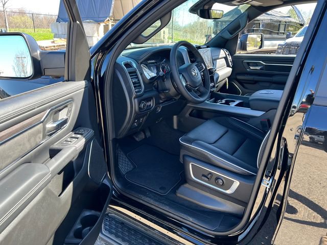 New 2026 RAM 1500 Laramie AWD/4WD image 14