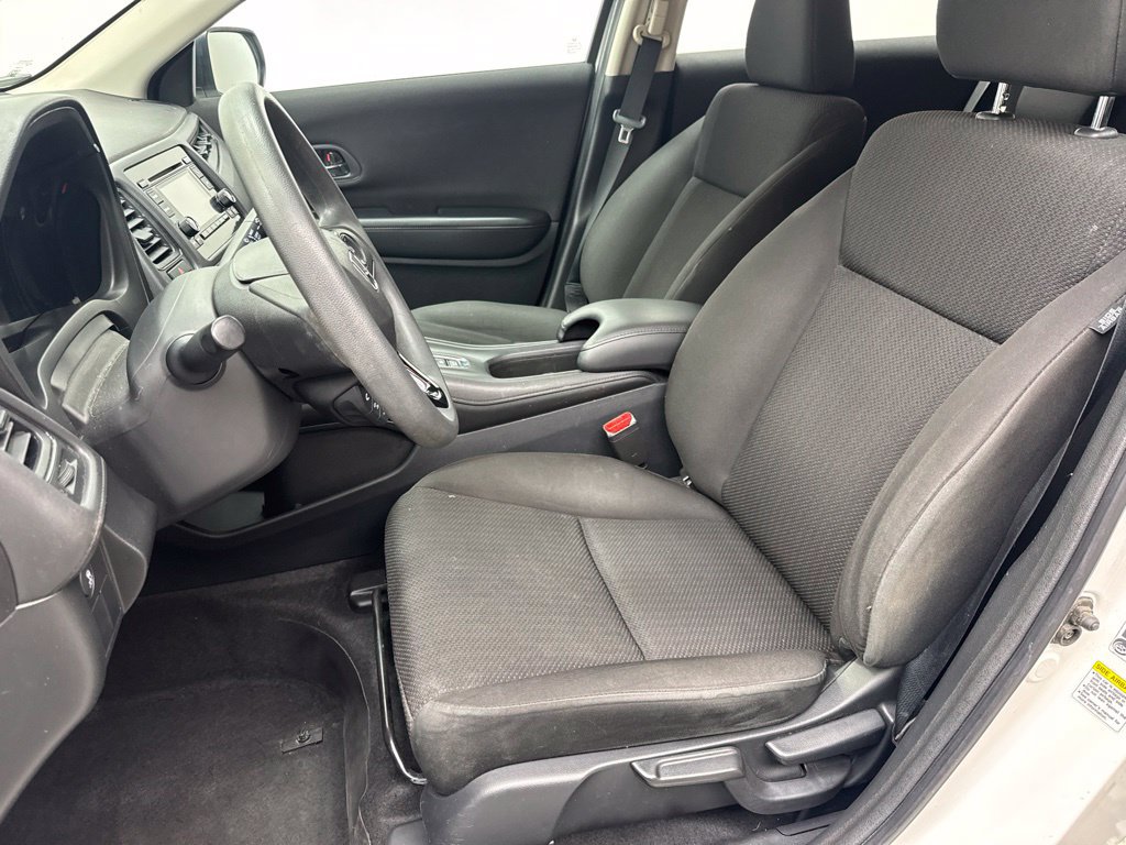 Used 2016 Honda HR-V LX image 18