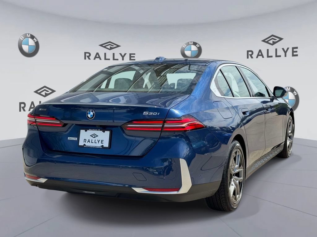 Certified 2026 BMW 530i xDrive w/ Premium Package AWD/4WD image 6