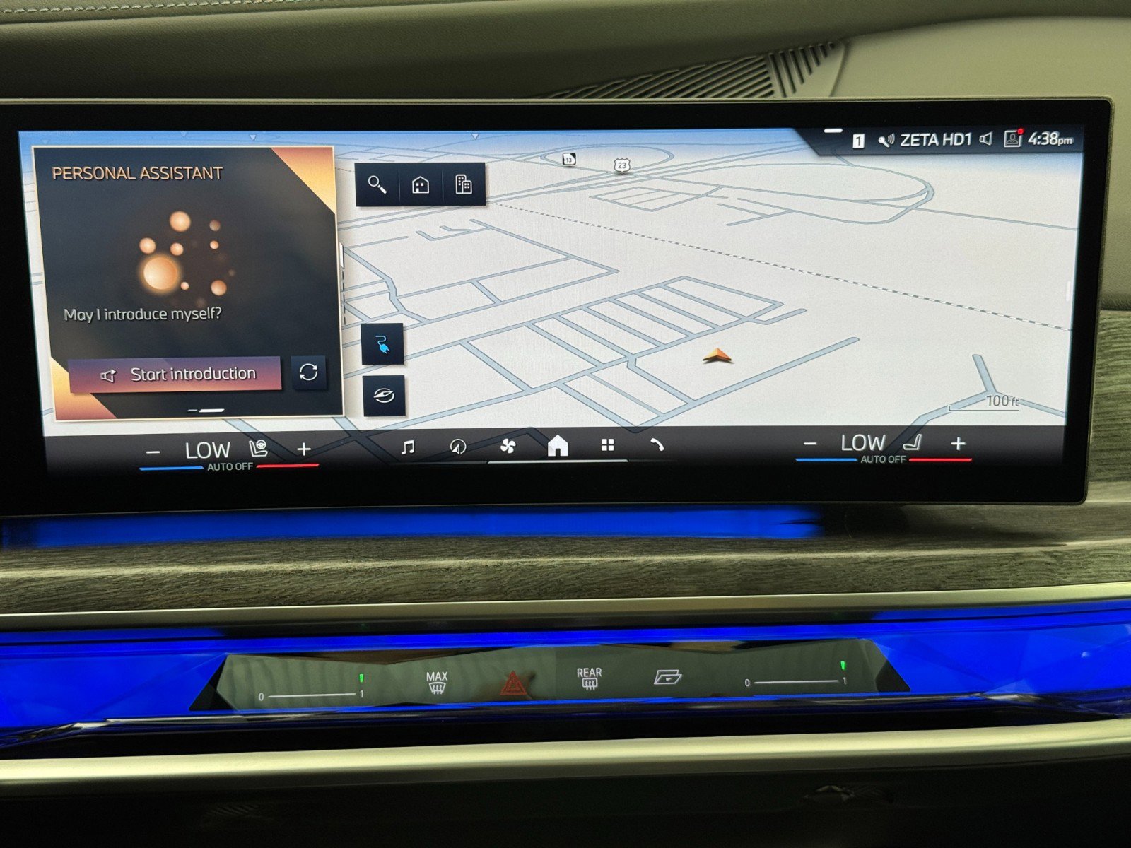 Used 2024 BMW i7 xDrive60 w/ Executive Package image 25