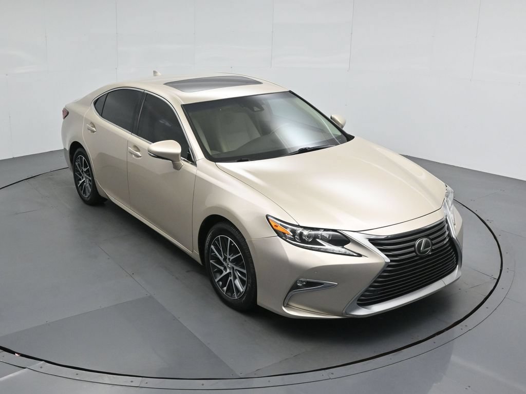 Used 2017 Lexus ES 350 w/ Navigation System Package FWD image 40