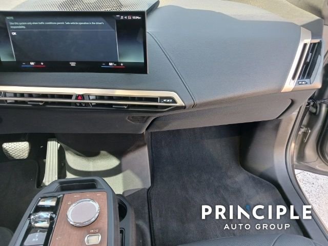 New 2023 BMW iX xDrive50 w/ Premium Package image 18