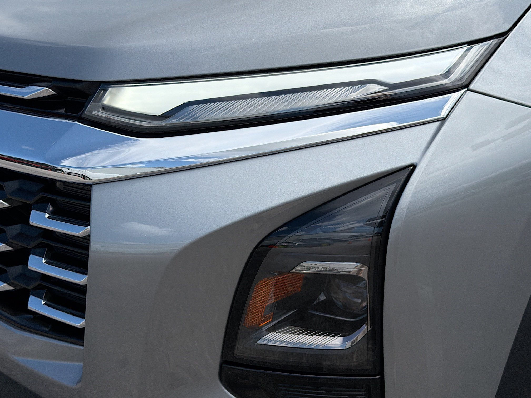 Used 2026 Chevrolet Equinox LT FWD image 9