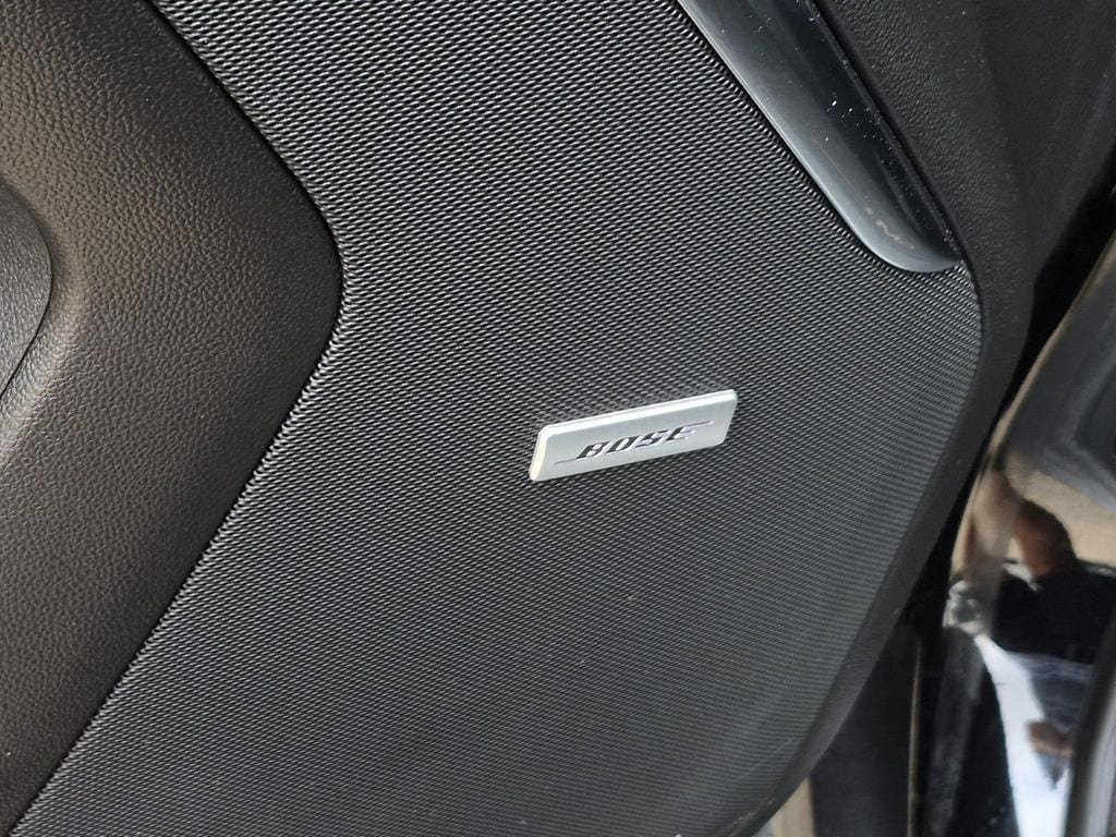 Used 2023 GMC Yukon Denali RWD image 16