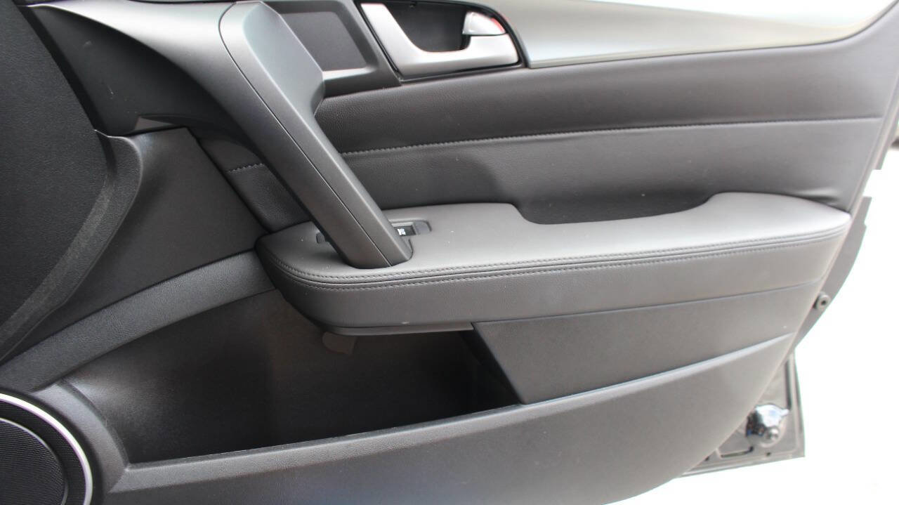 Used 2011 Acura TL image 28