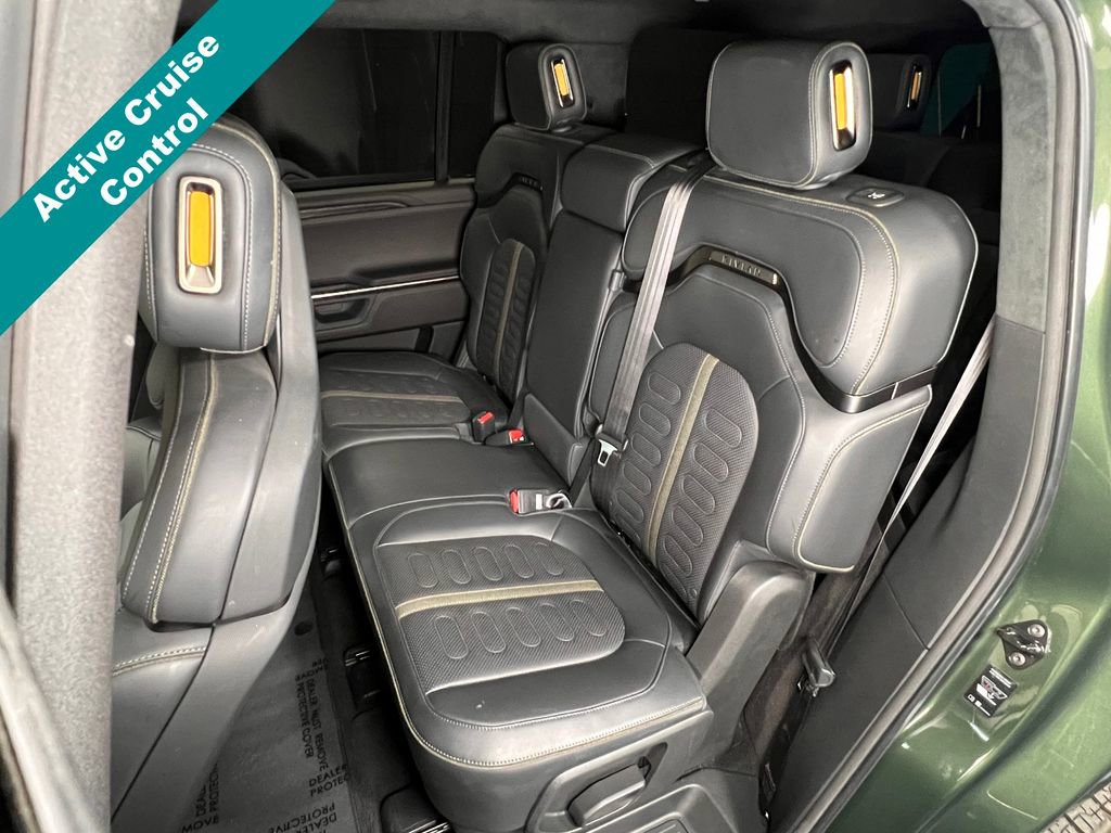 Used 2025 Rivian R1S Adventure image 11