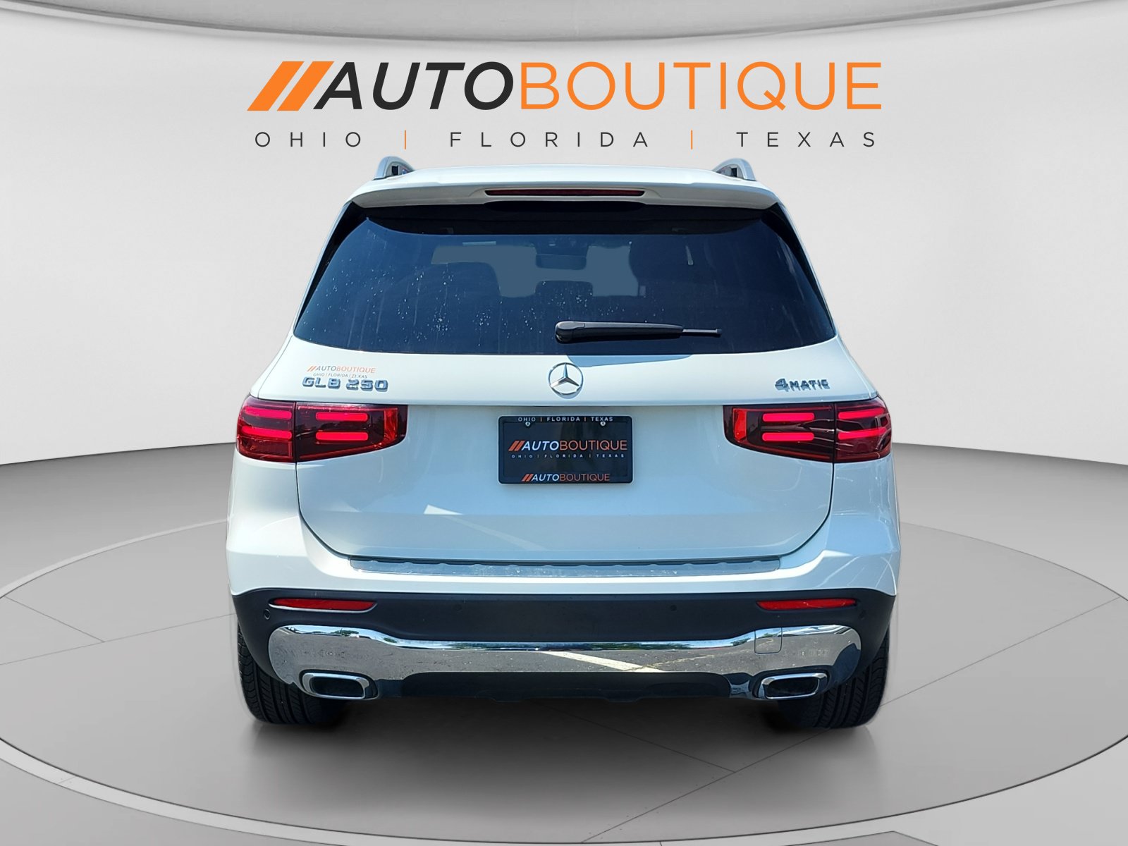 Used 2025 Mercedes-Benz GLB 250 4MATIC image 4