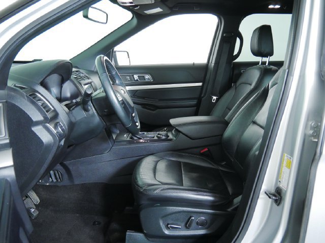Certified 2018 Ford Explorer XLT AWD/4WD image 23