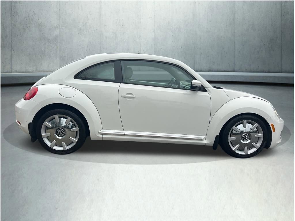 Used 2013 Volkswagen Beetle 2.5 FWD image 7