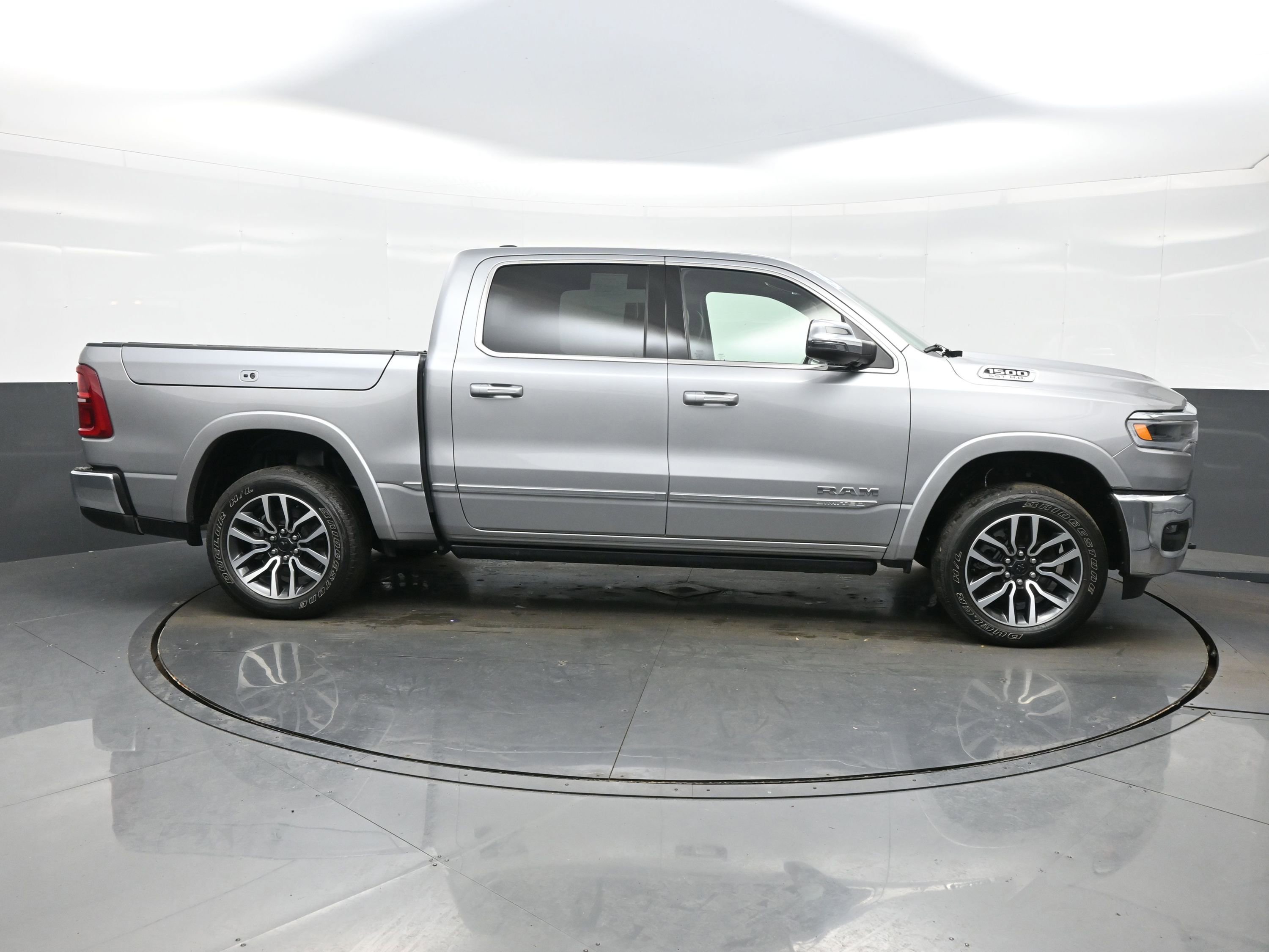 Used 2025 RAM 1500 Limited image 7