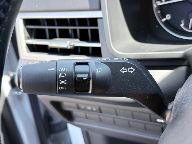 Used 2024 Mitsubishi Outlander SE Black Edition FWD image 14