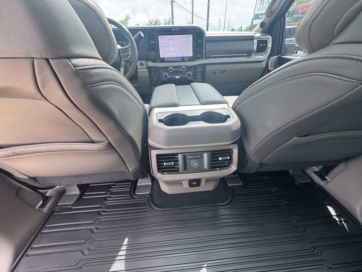 Used 2026 Ford F250 Platinum w/ Platinum Plus Package AWD/4WD image 12