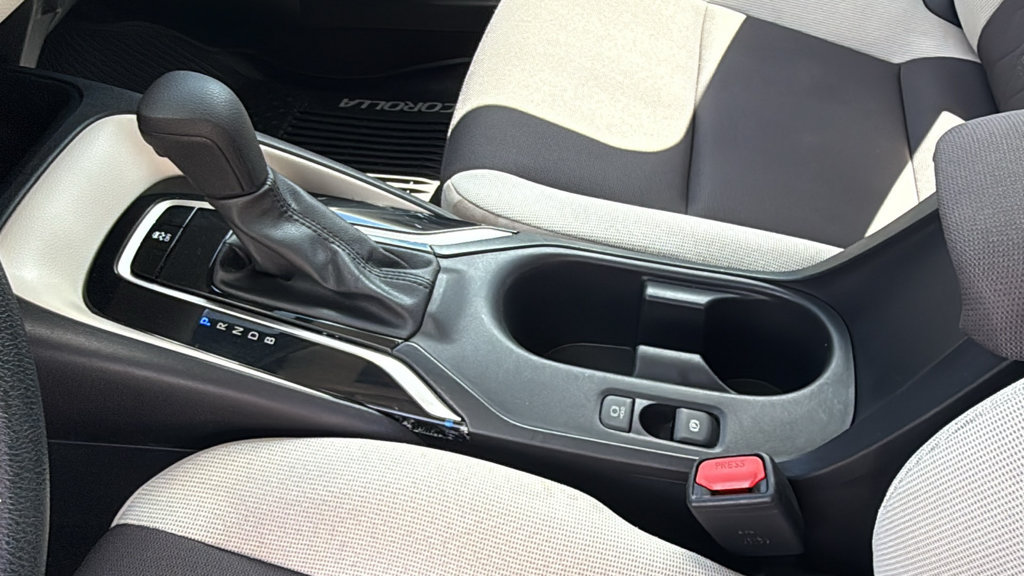 Used 2023 Toyota Corolla LE FWD image 37