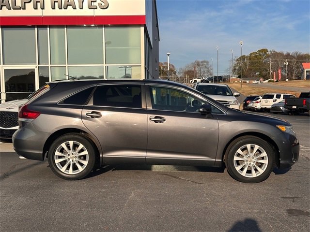 Used 2013 Toyota Venza LE image 2