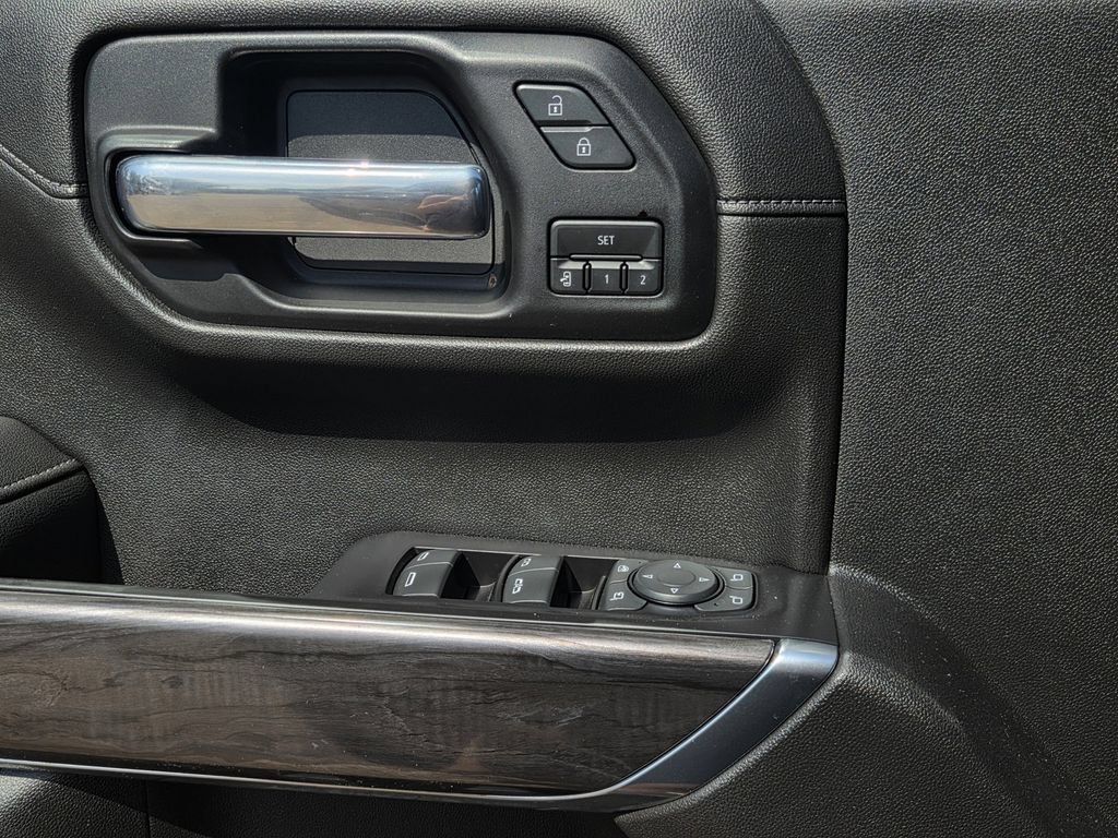 Used 2019 Chevrolet Silverado 1500 LTZ w/ LTZ Plus Package AWD/4WD image 19